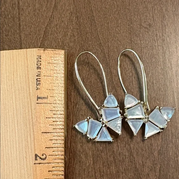 EUC Kendra Scott Gold&Ivory Mother-Of-Pearl Butterfly Earrings Price now FIRM - Picture 7 of 11